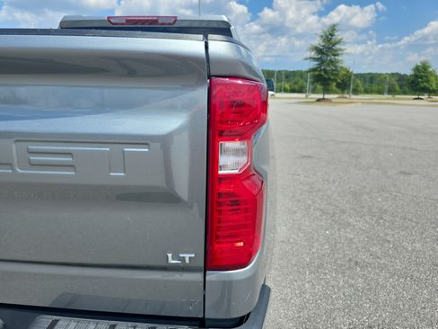 Used 2025 Chevrolet Silverado 1500 LT RWD image 31