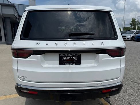 Used 2025 Jeep Wagoneer Series II w/ 8-Passenger Seating Package AWD/4WD image 6