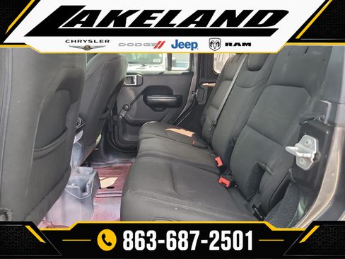 Used 2019 Jeep Wrangler Unlimited Sport AWD/4WD image 11