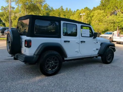 Used 2024 Jeep Wrangler Unlimited Sport AWD/4WD image 26