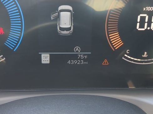 Used 2025 Hyundai Tucson SEL image 34