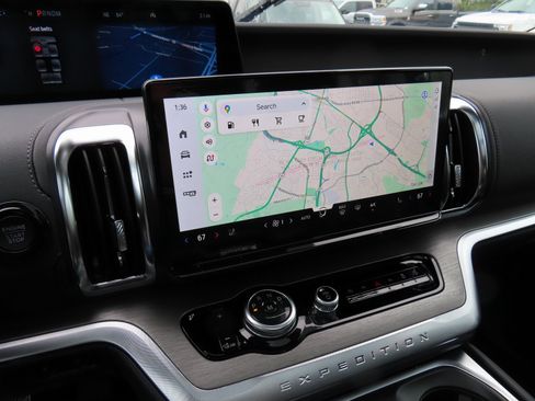 New 2025 Ford Expedition Platinum w/ Driver's Package image 12