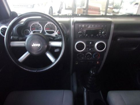 Used 2008 Jeep Wrangler Unlimited Sahara w/ Trailer Tow Group image 14