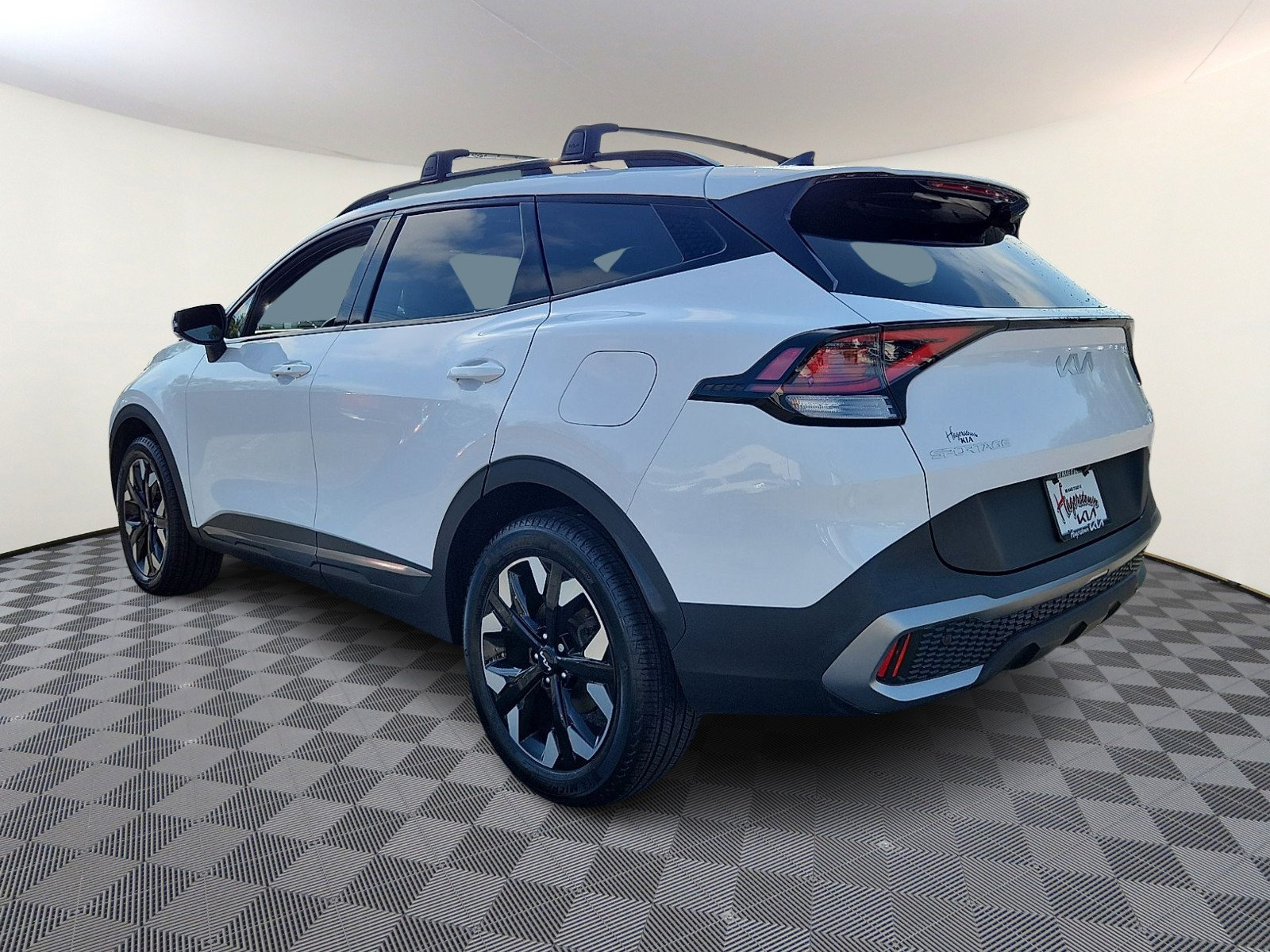 Certified 2024 Kia Sportage X-Line w/ X-Line Premium Package AWD/4WD image 4
