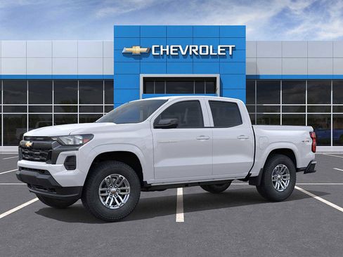 New 2025 Chevrolet Colorado LT image 2