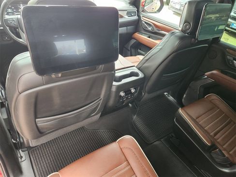 Used 2024 GMC Yukon Denali Ultimate image 30