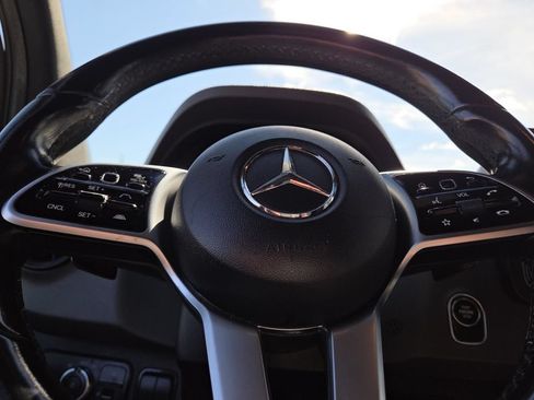 Used 2022 Mercedes-Benz Sprinter 1500 image 23