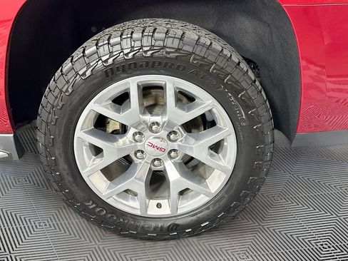 Used 2015 GMC Yukon XL SLT w/ Open Road Package AWD/4WD image 34