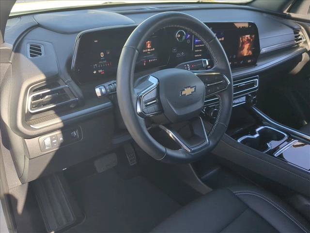 Used 2024 Chevrolet Traverse LT w/ LPO, Floor Liner Package FWD image 10