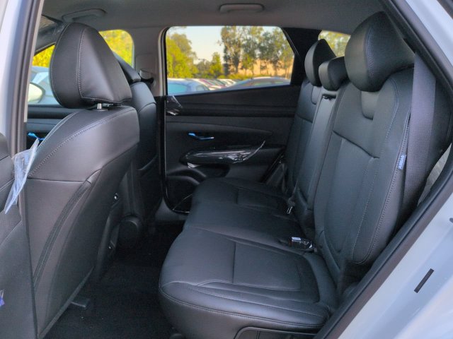 New 2026 Hyundai Tucson SEL Plus FWD image 13
