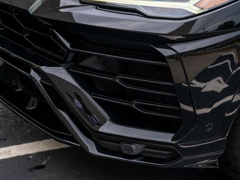 Used 2020 Lamborghini Urus AWD/4WD image 28