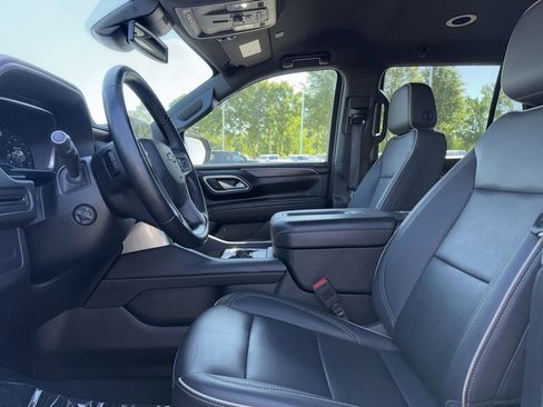 Used 2024 Chevrolet Tahoe Premier RWD image 9