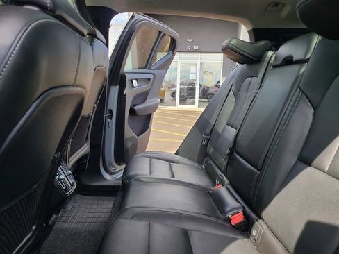 Used 2025 Volvo XC40 B5 Plus w/ Protection Package Premier AWD/4WD image 22