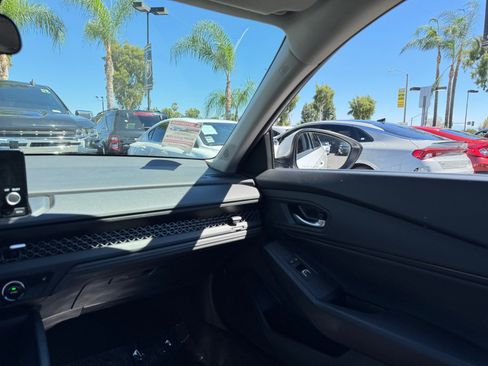 Used 2024 Honda Accord EX image 23