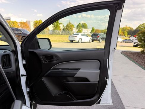 Used 2018 Chevrolet Colorado W/T w/ WT Convenience Package RWD image 21
