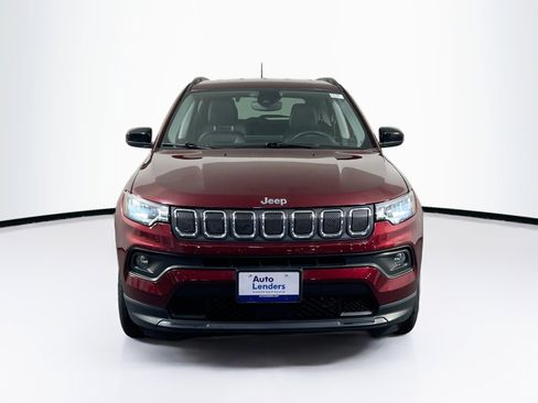 Used 2022 Jeep Compass Latitude w/ Convenience Group AWD/4WD image 2