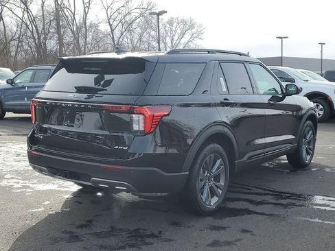 New 2026 Ford Explorer Active w/ Active Comfort Package image 4