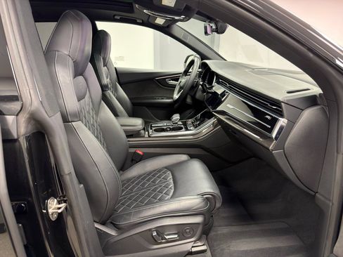 Used 2022 Audi SQ8 Prestige w/ Prestige Package AWD/4WD image 10