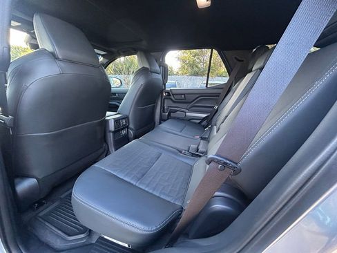 Used 2025 Toyota 4Runner TRD Off-Road Premium image 15