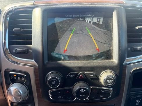 Used 2016 RAM 1500 Laramie w/ Convenience Group AWD/4WD image 16