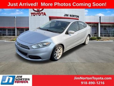 Used 2013 Dodge Dart SXT w/ Popular Equipment Group FWD image 1