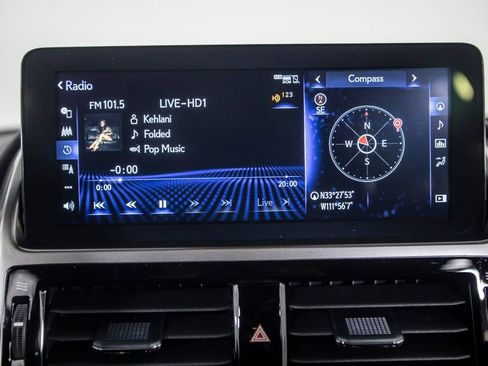 Used 2023 Lexus GX 460 Premium w/ Premium Package image 33