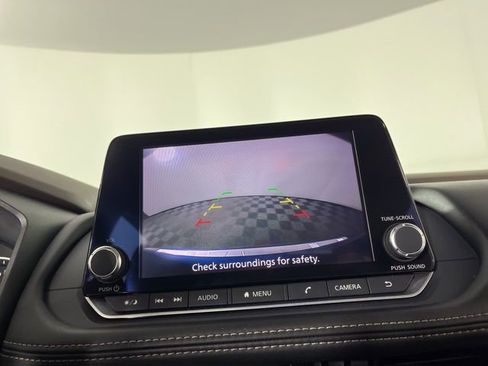 Used 2022 Nissan Rogue SV image 25