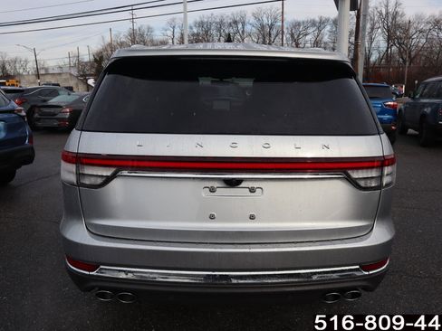 Used 2022 Lincoln Aviator AWD w/ Premium Package image 7