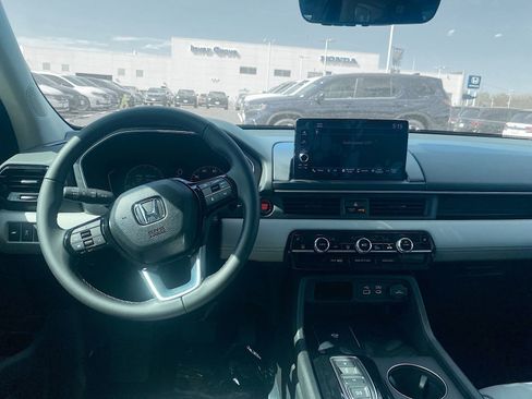 Certified 2025 Honda Pilot EX-L image 1