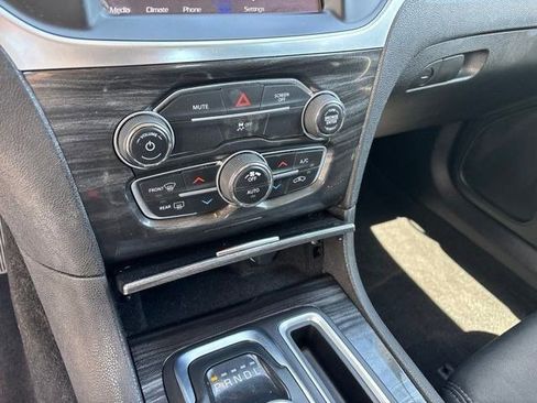 Used 2021 Chrysler 300 Touring w/ Sport Appearance Package RWD image 24