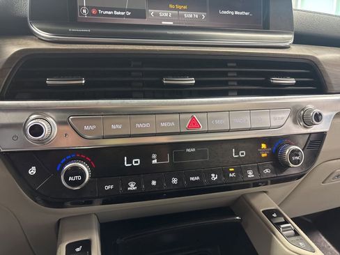 Used 2020 Kia Telluride SX w/ SX Prestige Package image 20