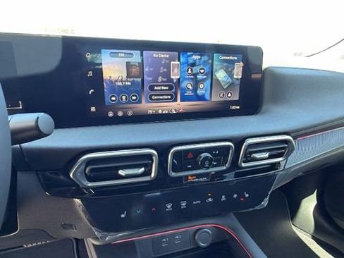 New 2026 Nissan Sentra SV FWD image 25