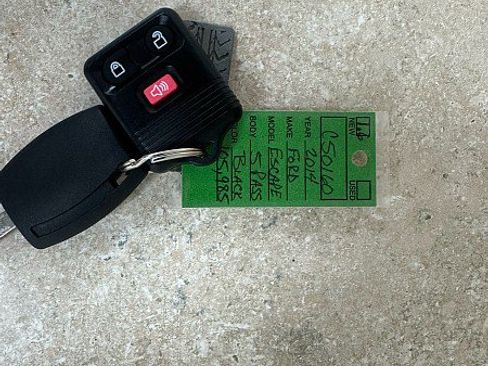 Used 2014 Ford Escape SE w/ Equipment Group 201A FWD image 29