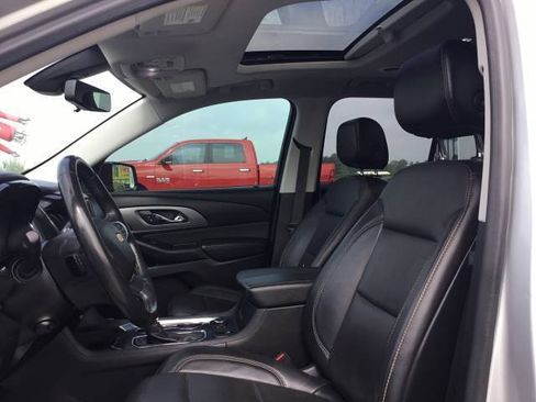 Used 2018 Chevrolet Traverse Premier w/ Redline Edition AWD/4WD image 14