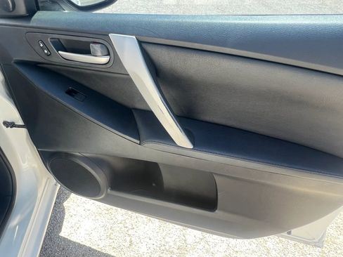 Used 2010 MAZDA MAZDA3 s Grand Touring image 24