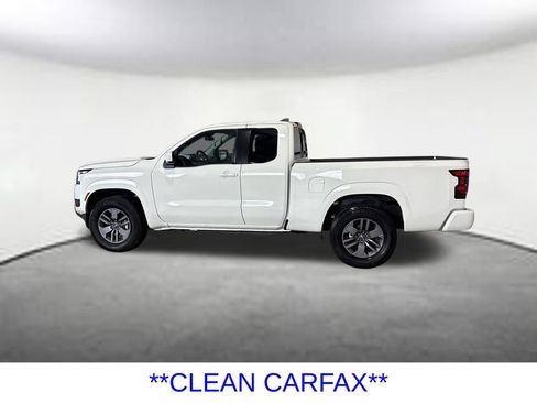 Used 2025 Nissan Frontier SV RWD image 2