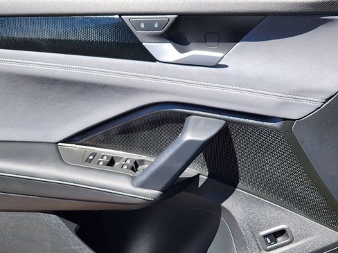 Used 2025 Volkswagen Tiguan SE R-Line AWD/4WD image 13