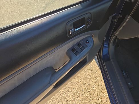 Used 2004 Honda Civic LX image 11