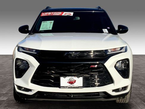 Used 2023 Chevrolet TrailBlazer RS w/ Convenience Package image 2