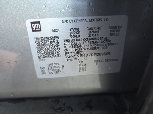 Used 2024 Chevrolet Tahoe Premier AWD/4WD image 34