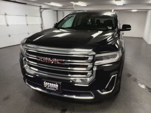Certified 2023 GMC Acadia SLT AWD/4WD image 3