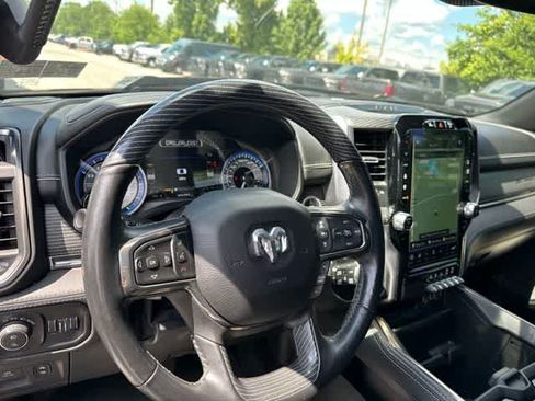 Used 2020 RAM 1500 Limited w/ Black Appearance Package AWD/4WD image 8
