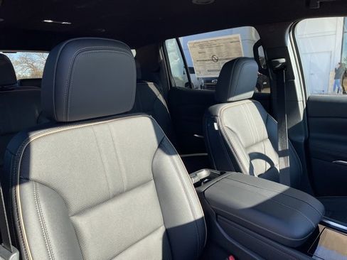 New 2026 Chevrolet Traverse High Country image 30