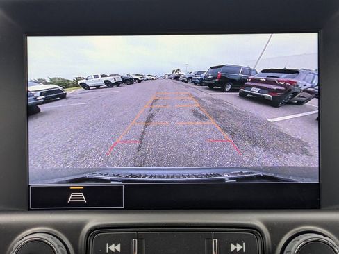 Certified 2023 GMC Terrain SLT FWD image 23