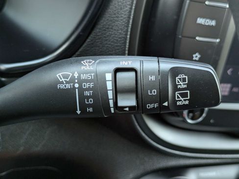 Used 2024 Kia Soul LX w/ Option Group 015 FWD image 18