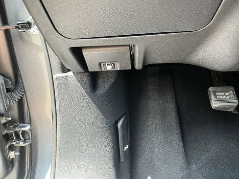 Certified 2024 Nissan Sentra SV w/ All-Weather Package FWD image 14