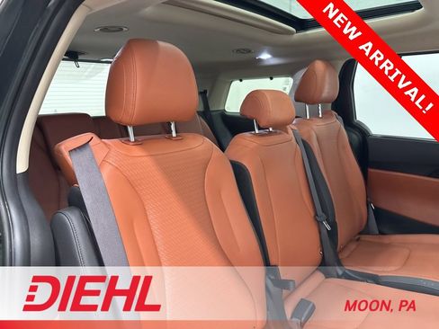 Used 2024 Kia Carnival SX Prestige image 12