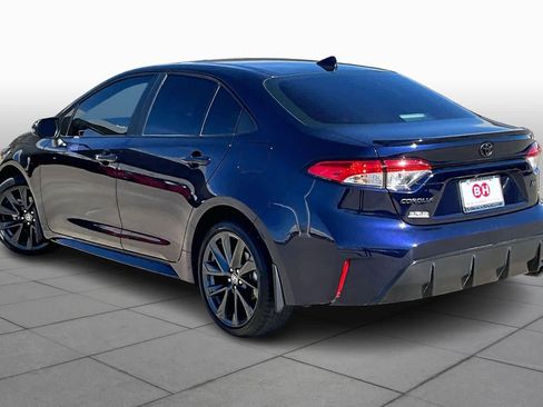 Used 2025 Toyota Corolla SE image 12