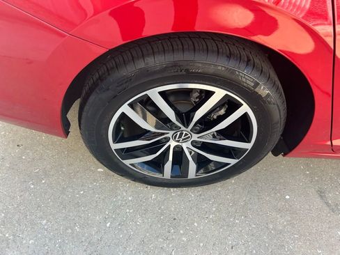 Used 2025 Volkswagen Jetta SE w/ Sunroof Package image 23