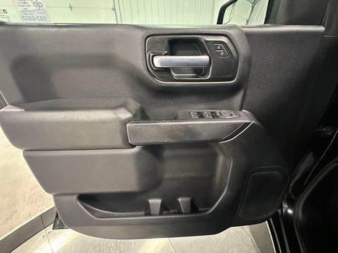 Used 2020 Chevrolet Silverado 1500 Custom Trail Boss w/ Custom Convenience Package AWD/4WD image 21